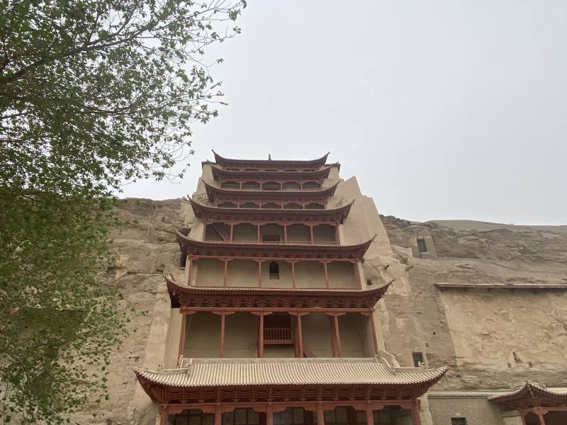 推荐一家内蒙古本地的的旅行社